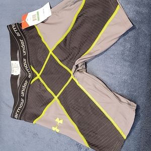 Under Armour Womens compression shorts